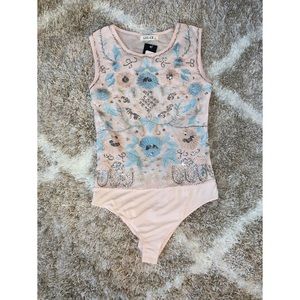 Embroidered light pink bodysuit